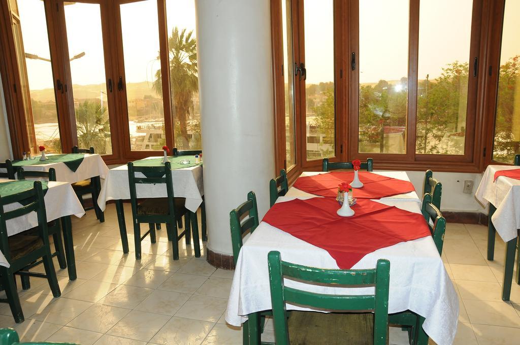 Nile Hotel Aswan Luaran gambar