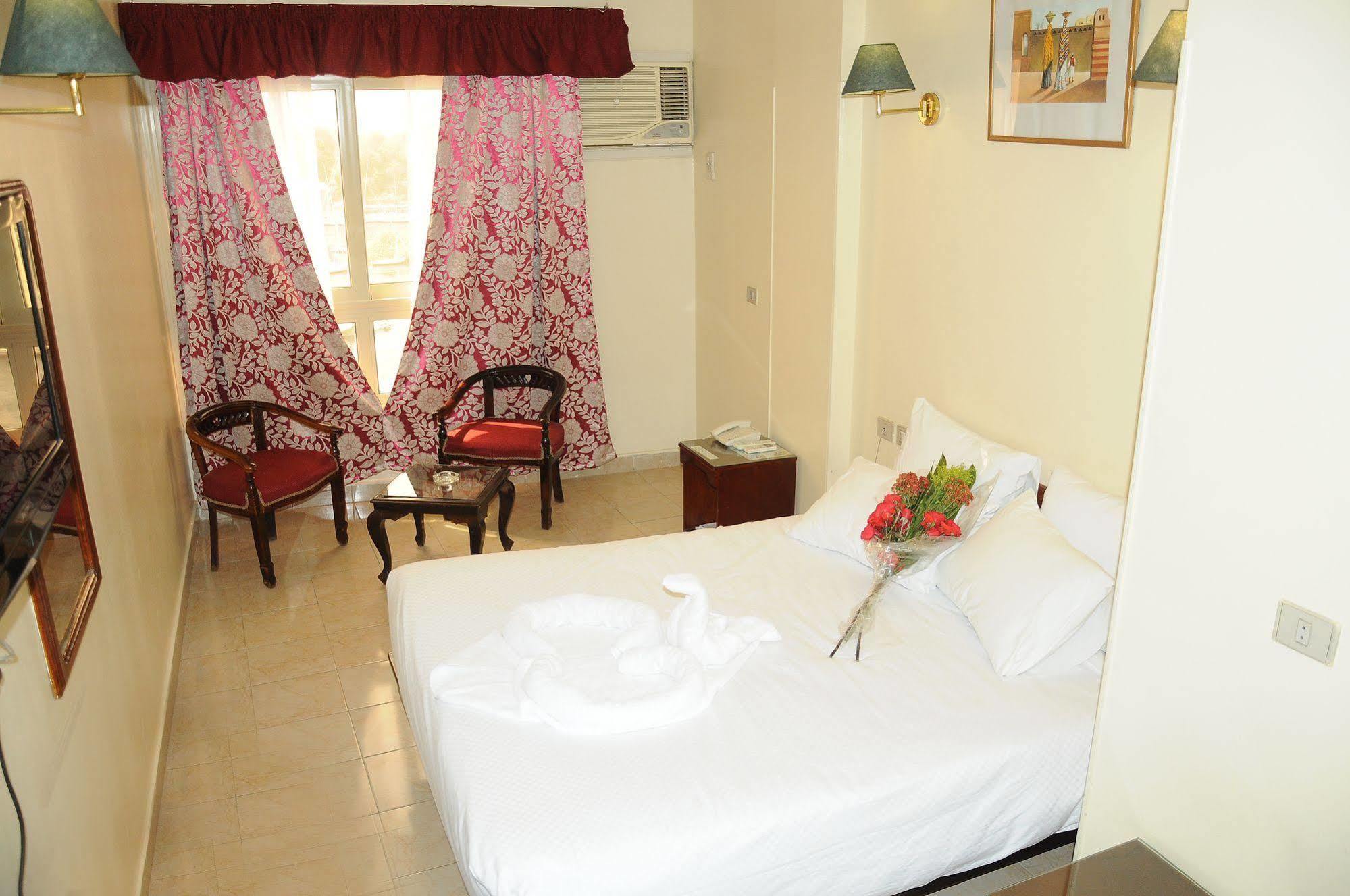 Nile Hotel Aswan Luaran gambar